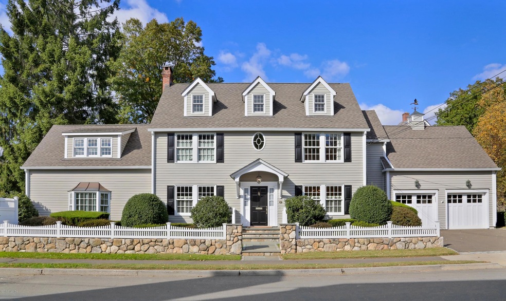 40 Lincoln Ave, Greenwich, CT 06830 - photo 1