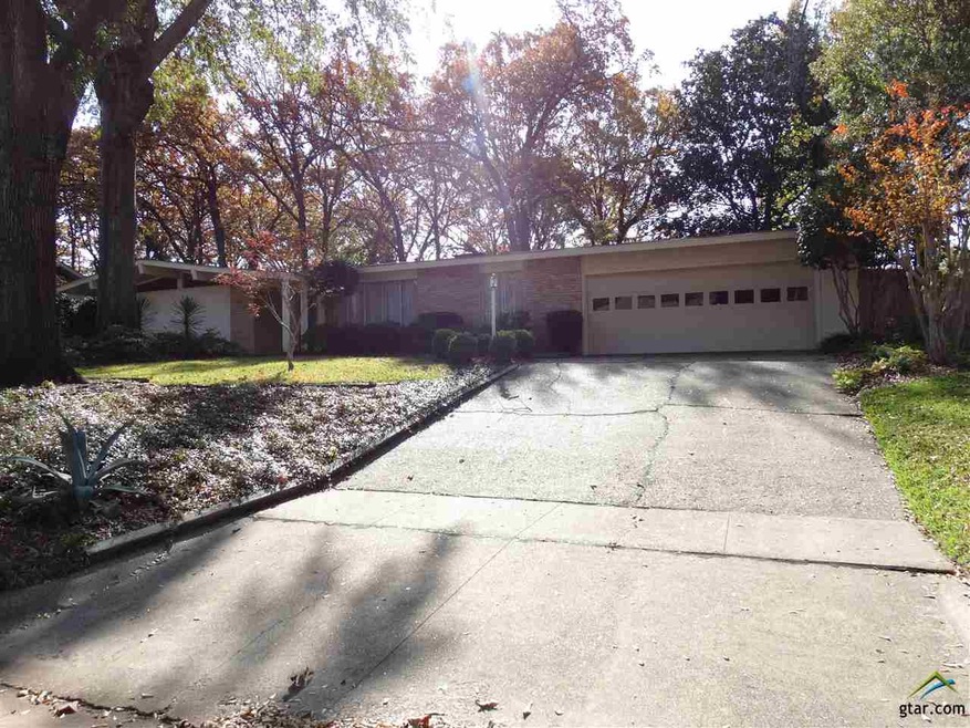 1707 Yosemite Dr, Tyler, TX 75703 - photo 1