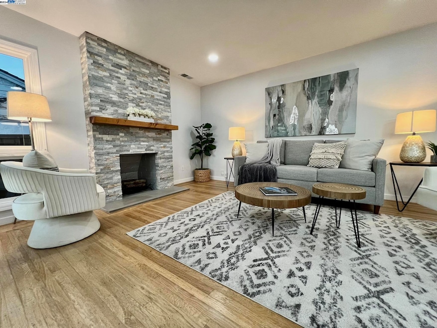Sold $925,000