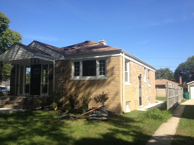 2103 Portsmouth Ave, Westchester, IL 60154 - photo 1