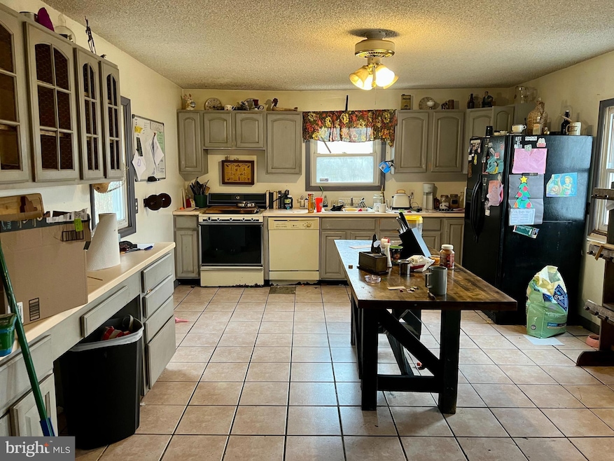 6 Brittany St, Mantua, NJ 08051 - photo 1