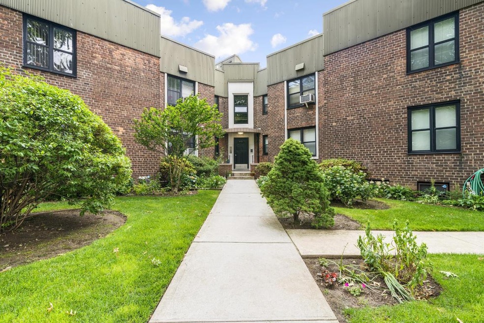 unlisted-address, East Elmhurst, NY 11370 - photo 1