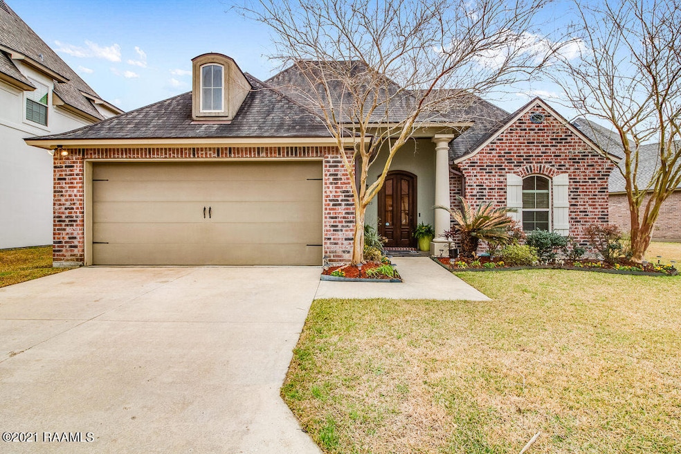 323 La Villa Circle-3