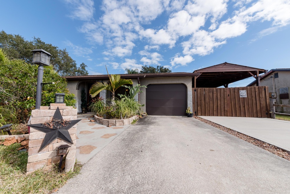 Exterior View 4