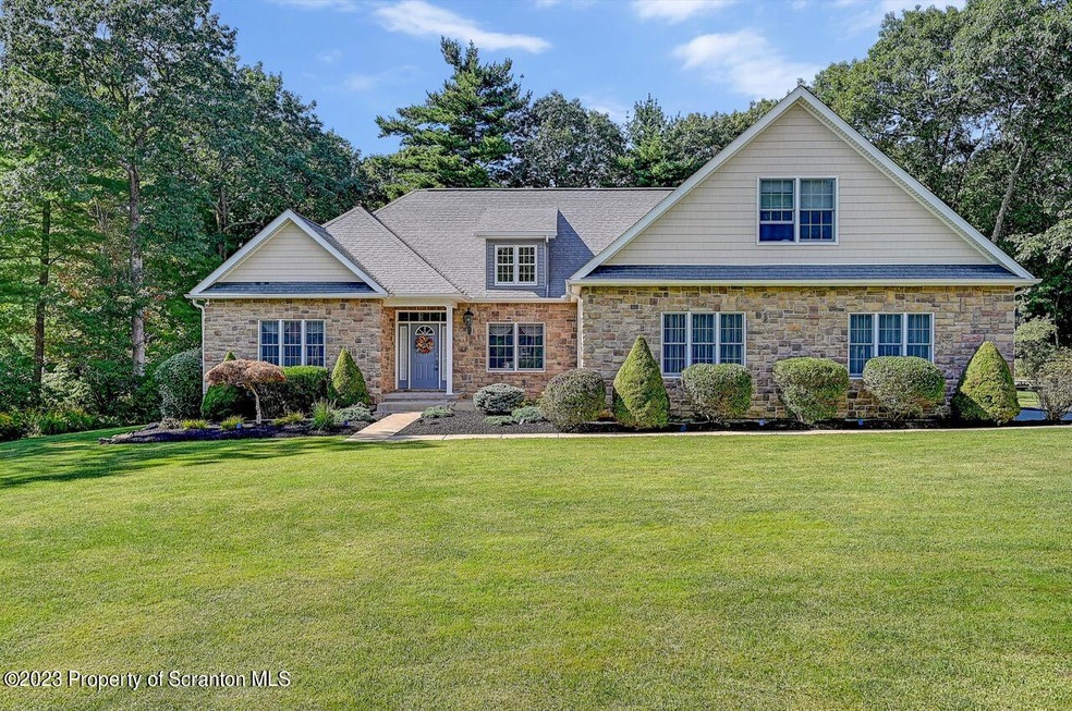 103 Laurel Ridge Dr, Jefferson Township, PA 18436 - photo 1