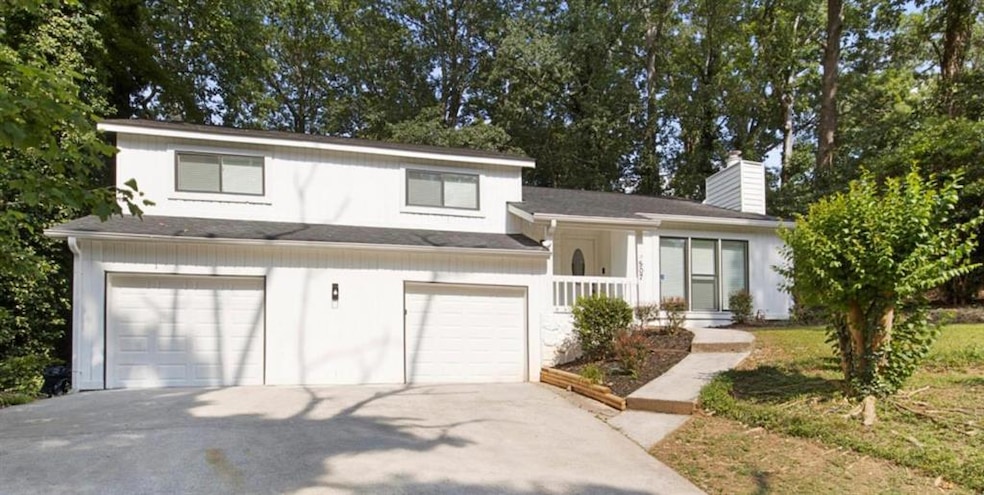 Pending $319,999 • Co-Listing Agent