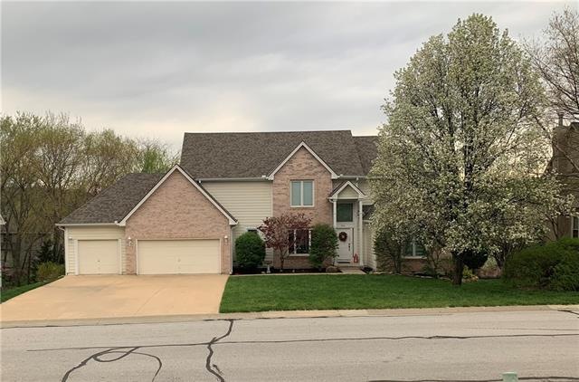 7616 Lichtenauer Dr, Shawnee, KS 66217 - photo 1