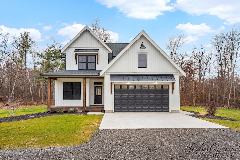 10048 Barberry Ln, Howard City, MI 49329 - photo 1