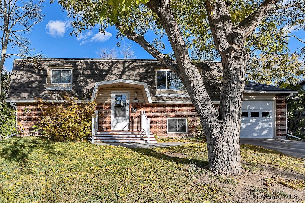 4745 Windmill Rd, Cheyenne, WY 82009 - photo 1