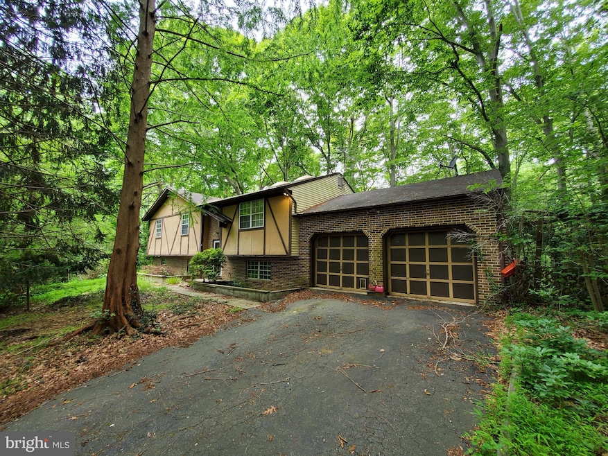 1231 Hollyberry Ct, Huntingtown, MD 20639 - photo 1