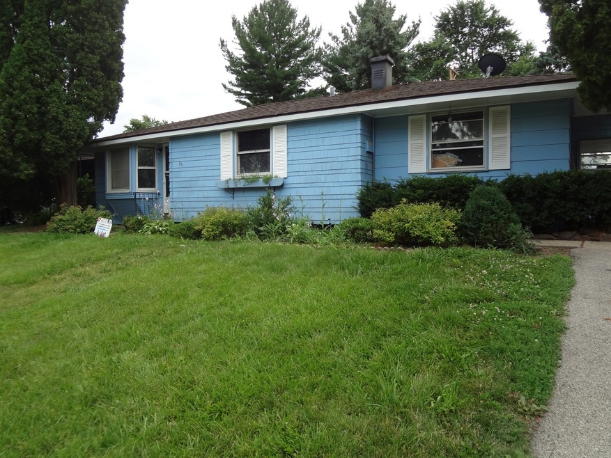 211 Amarillo Dr, Carpentersville, IL 60110 - photo 1