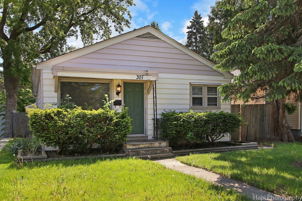 301 S Lewis Ave, Waukegan, IL 60085 - photo 1
