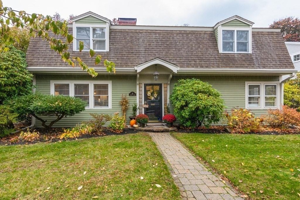 15 Carlton Rd, Marblehead, MA 01945 - photo 1