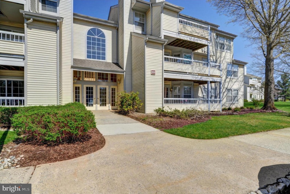 302 Trinity Ct unit 8, Princeton, NJ 08540 - photo 1