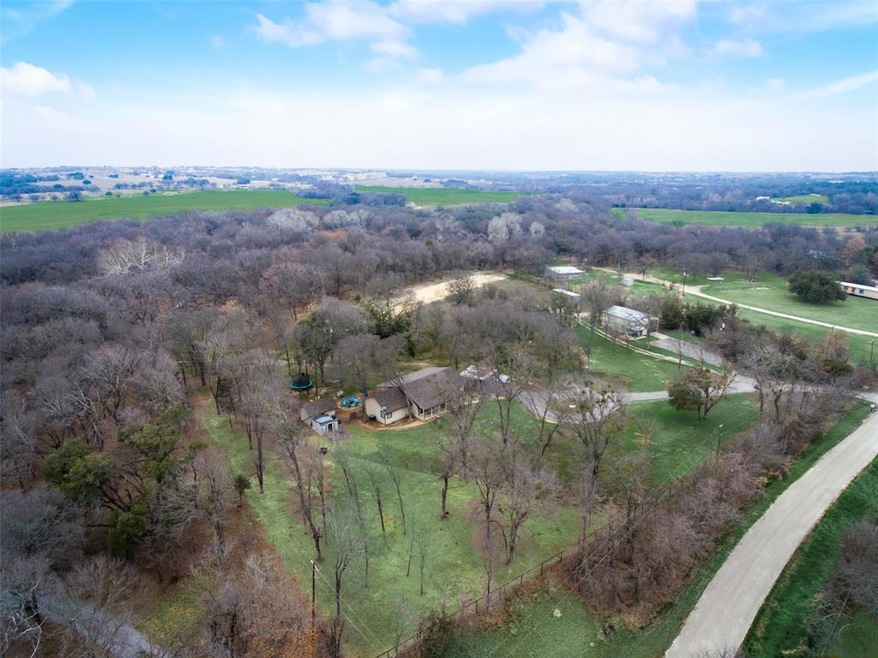 640 Wood Hollow Dr, Weatherford, TX 76087 - photo 1