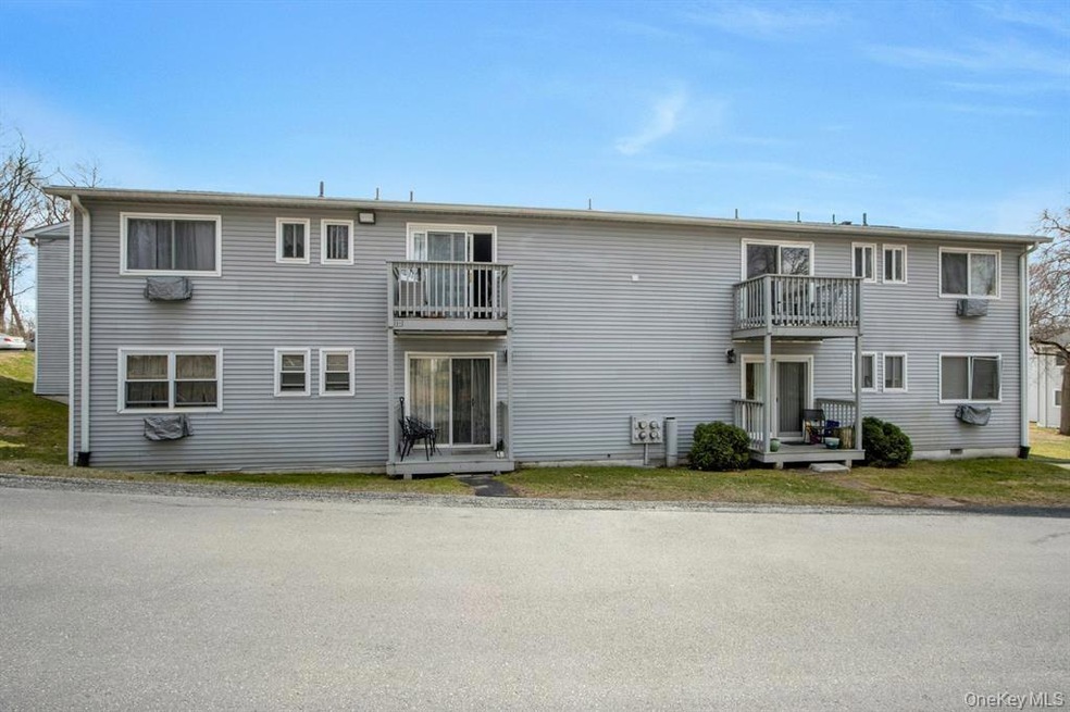 2740 South Rd unit G11, Poughkeepsie, NY 12601 - photo 1