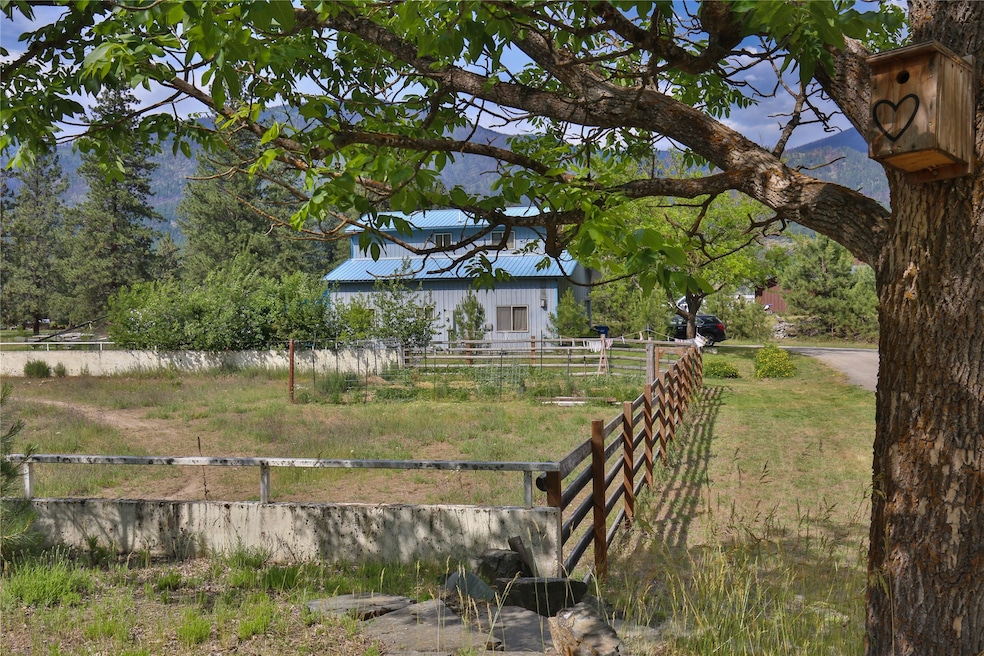 For Sale $895,000 • Co-Listing Agent