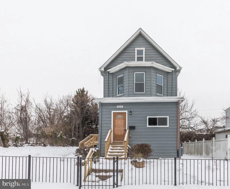 504 E 42nd St, Baltimore, MD 21218 - photo 1