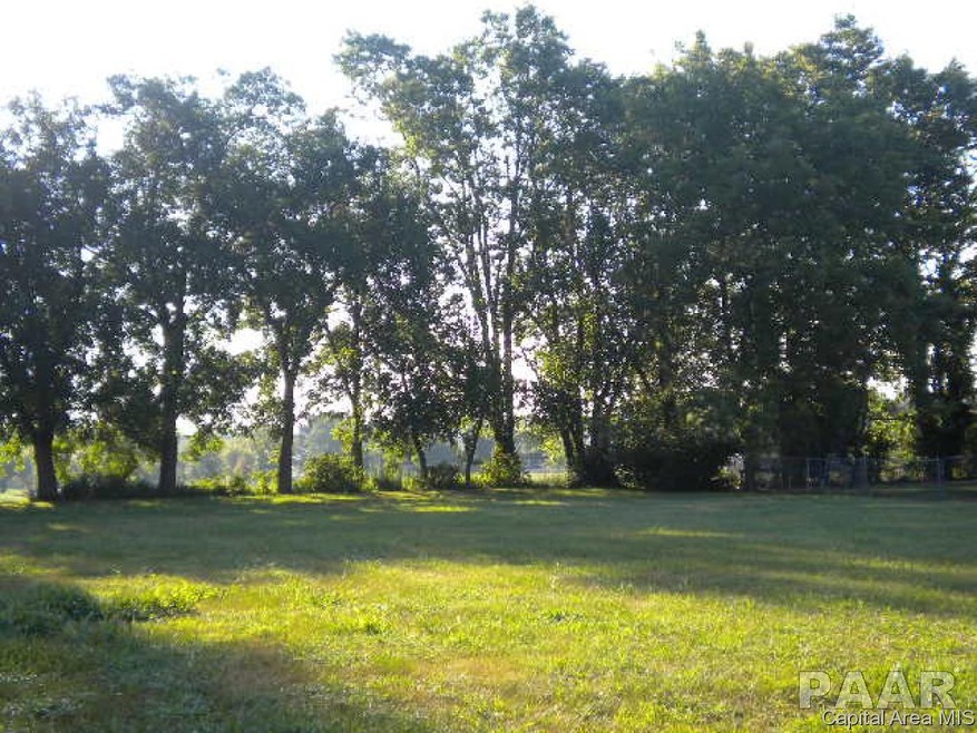 4 Justin Dr, Jacksonville, IL 62650 - photo 1