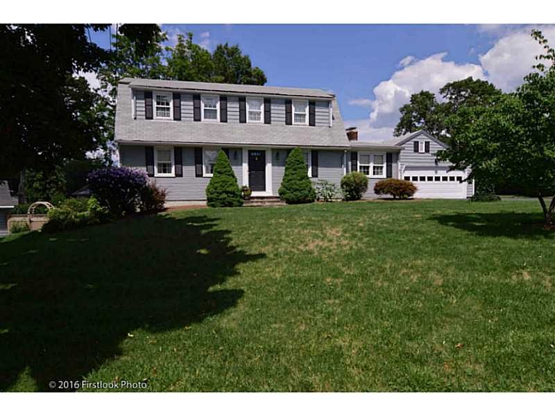177 Glen Hills Dr, Cranston, RI 02920 - photo 1