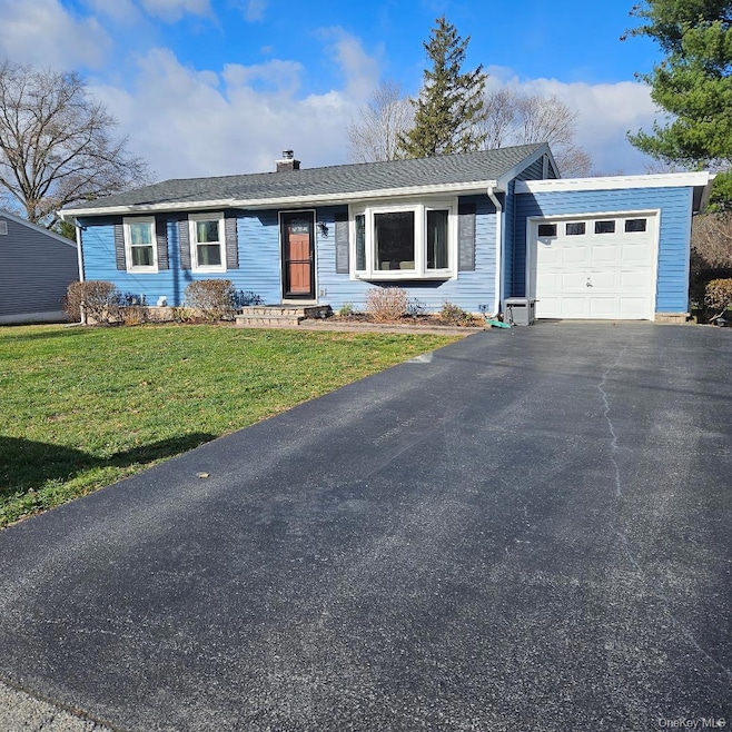 28 Cardinal Dr, Poughkeepsie, NY 12601 - photo 1