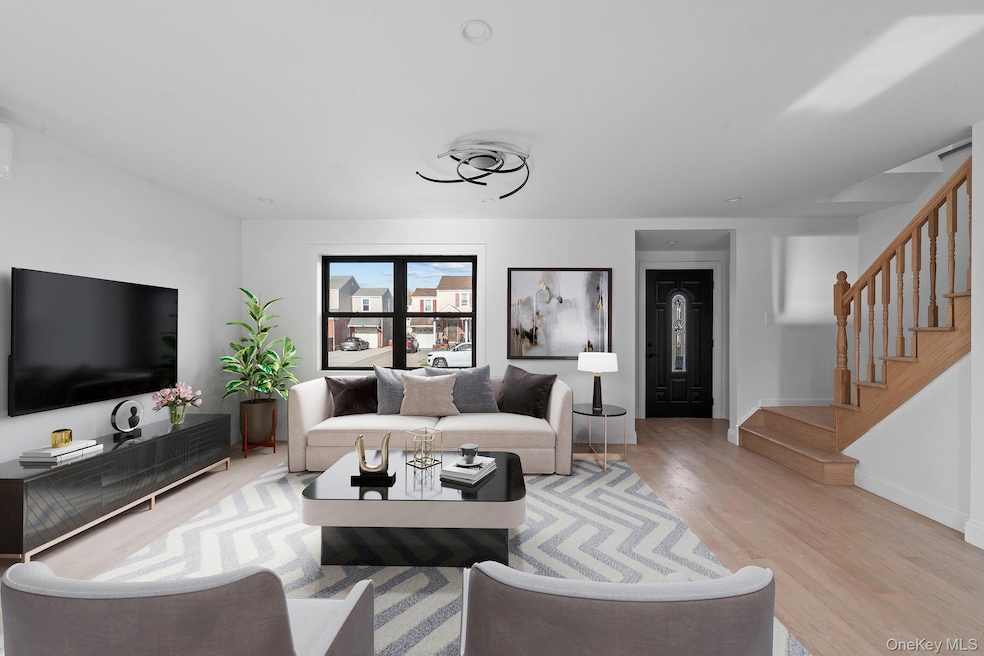 Pending $899,000 • Co-Listing Agent