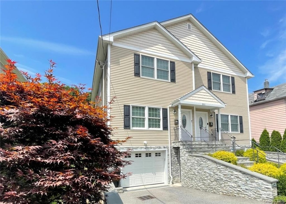 201 Grand St unit 201-L, Mamaroneck, NY 10543 - photo 1