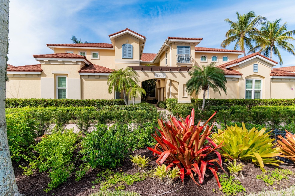 1269 Rialto Way Unit 101-print-001-044-F