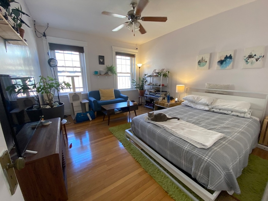 31 Queensberry St unit 8, Boston, MA 02215 - photo 1