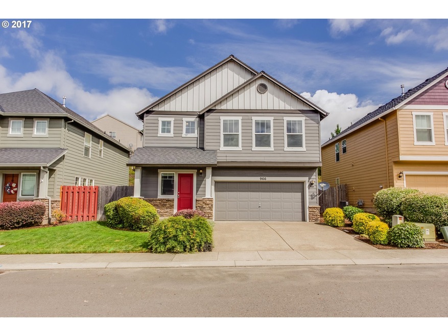 966 NW 2nd Ave, Canby, OR 97013 - photo 1