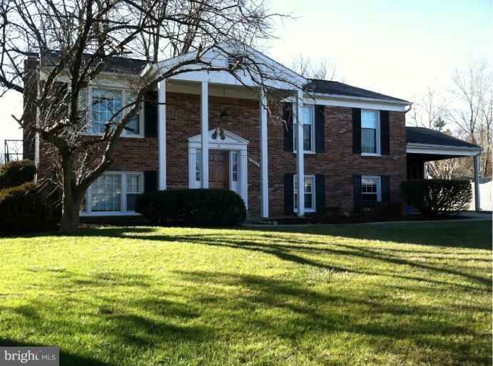 17601 Coatbridge Place, Olney, MD 20832 - photo 1