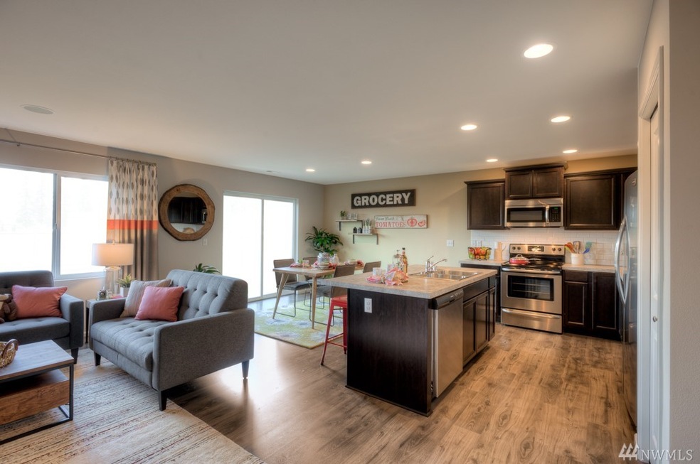 10687 186th Street Ct E unit 648, Puyallup, WA 98374 - photo 1