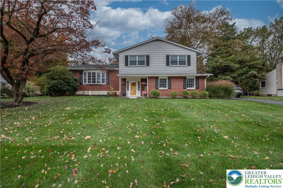 Pending $520,000 • Co-Listing Agent
