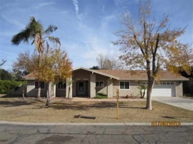 1047 S Brahma Ln, Yuma, AZ 85364 - photo 1