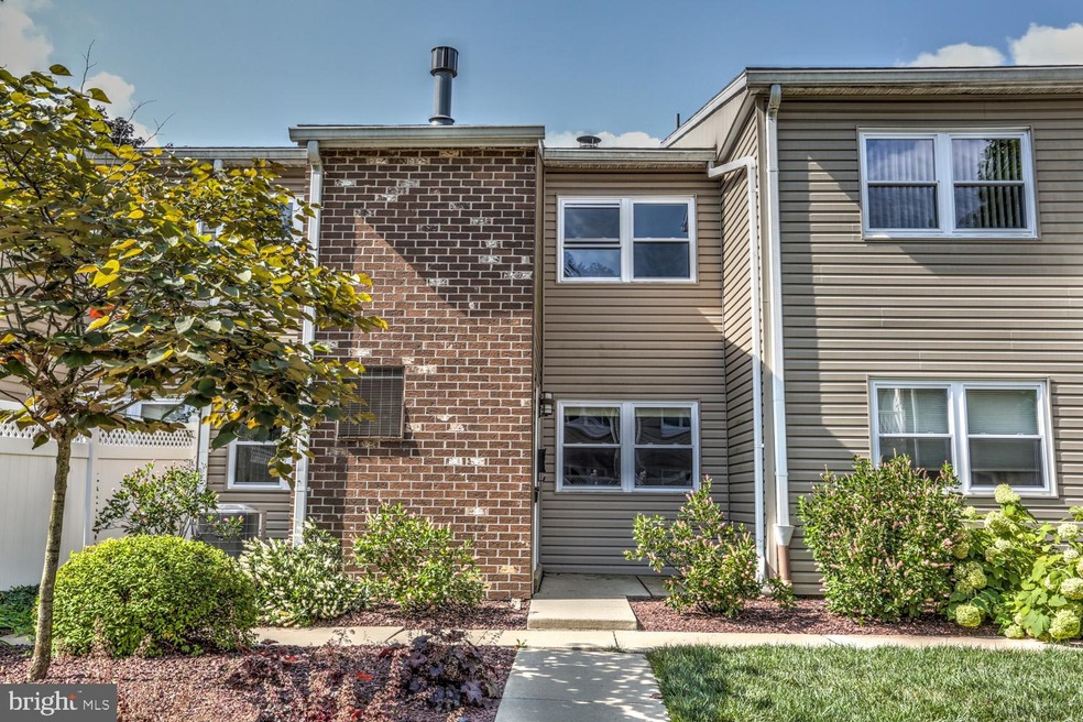 2904 State Hill Rd, Wyomissing, PA 19610 - photo 1