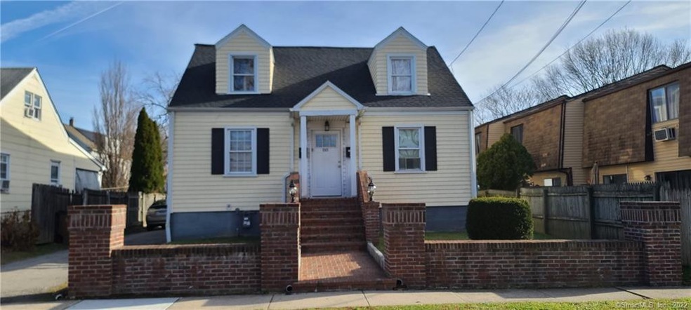 88 Roosevelt Ave, Stamford, CT 06902 - photo 1