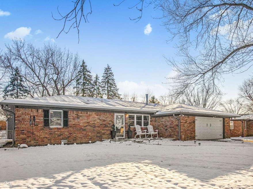 12231 Dunbar Cir N, Indianapolis, IN 46229 - photo 1