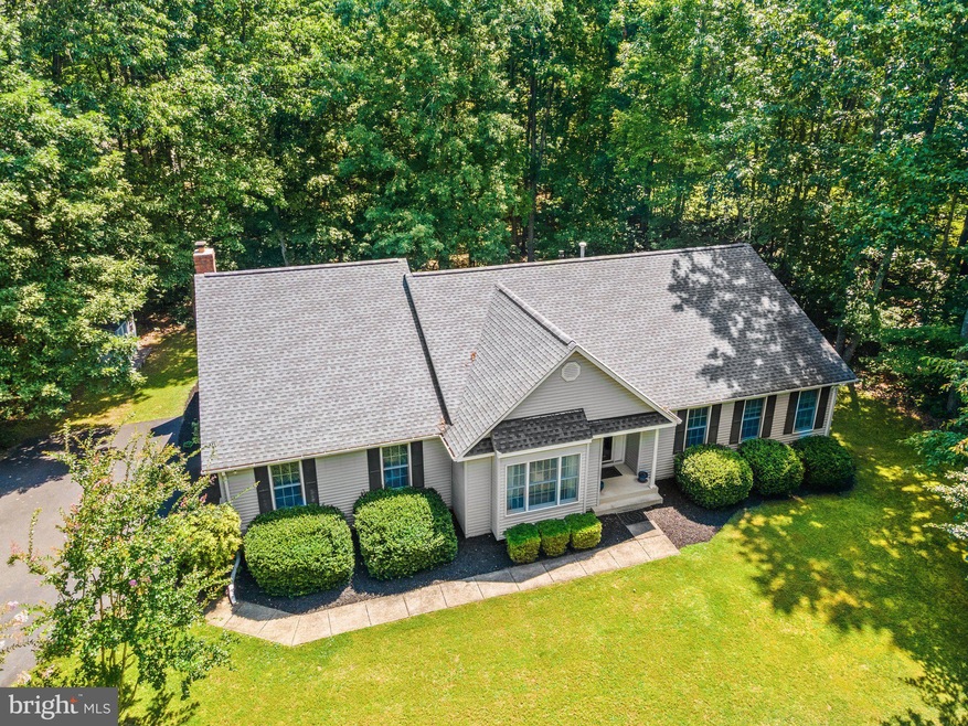 2207 Wildwood Forest Blvd, Amissville, VA 20106 - photo 1