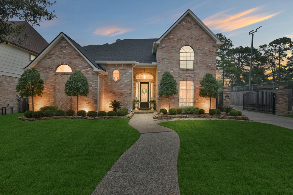 3714 Trappers Forest Dr, Houston, TX 77088 - photo 1