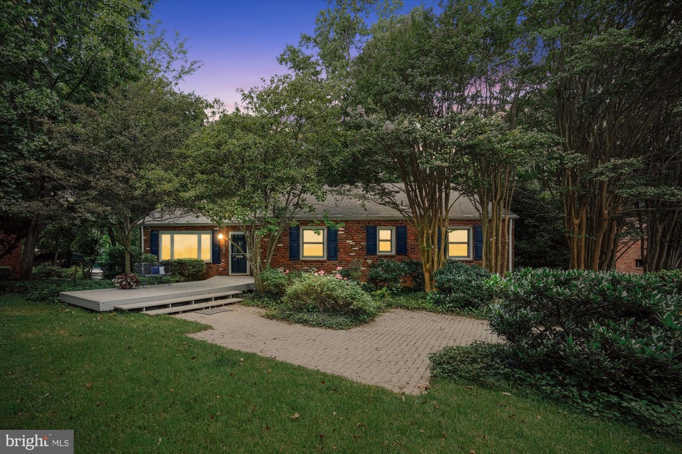 3917 N Upland St, Arlington, VA 22207 - photo 1