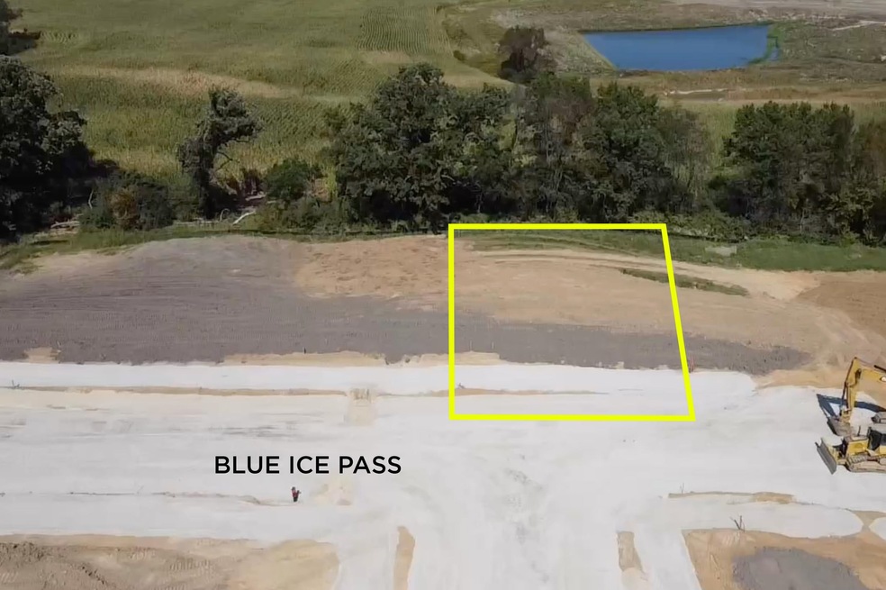 798 Blue Ice Pass, Verona, WI 53593 - photo 1