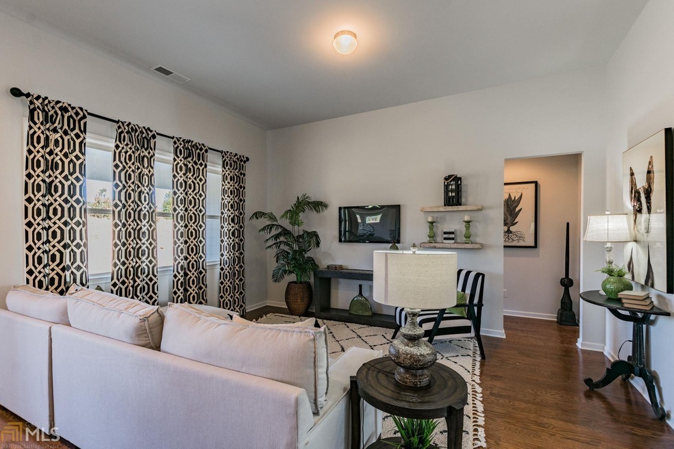 1659 Auburn Ridge Way unit 5B, Dacula, GA 30019 - photo 1