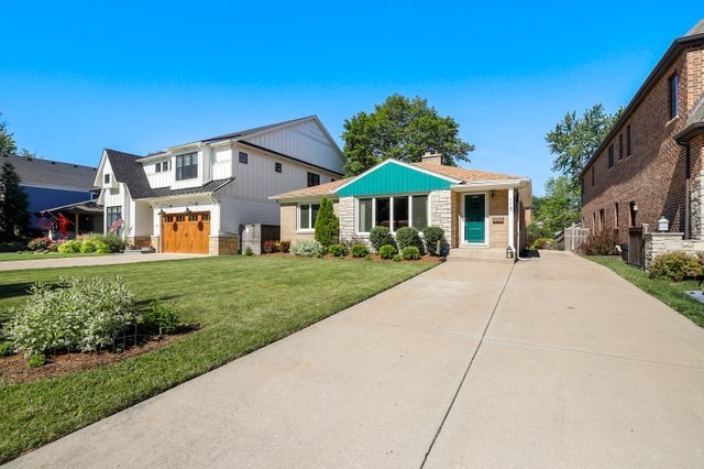 118 N Berteau Ave, Elmhurst, IL 60126 - photo 1