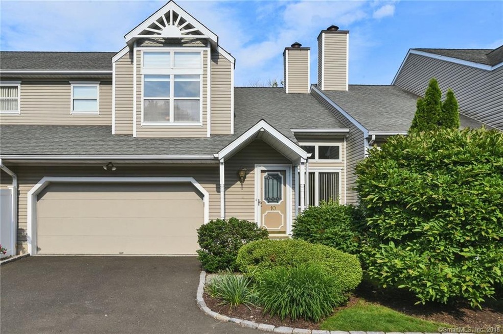 162 Colonial Rd unit 10, Stamford, CT 06906 - photo 1