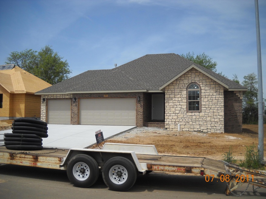 895 E Striper Dr, Nixa, MO 65714 - photo 1