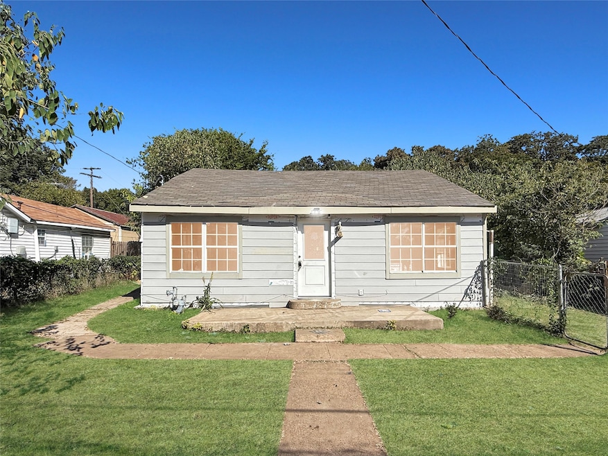 1607 Southtrees St, Irving, TX 75060 - photo 1