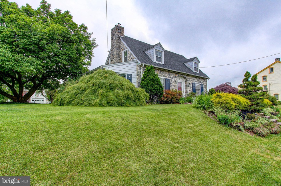 620 E 4th St, Boyertown, PA 19512 - photo 1