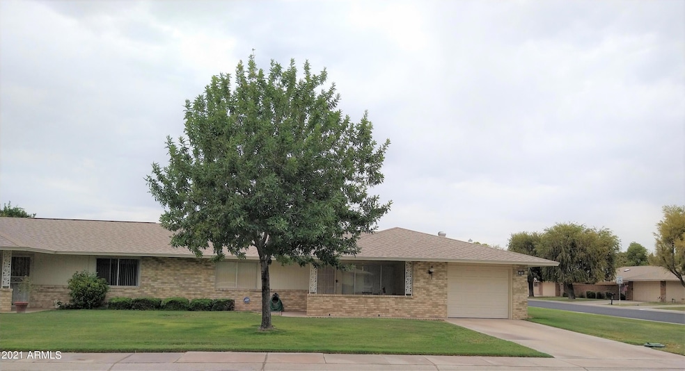 9914 W Highwood Ln, Sun City, AZ 85373 - photo 1