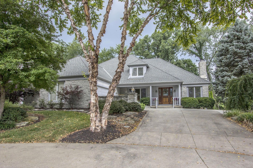 800 Crestway Dr, Columbus, OH 43235 - photo 1