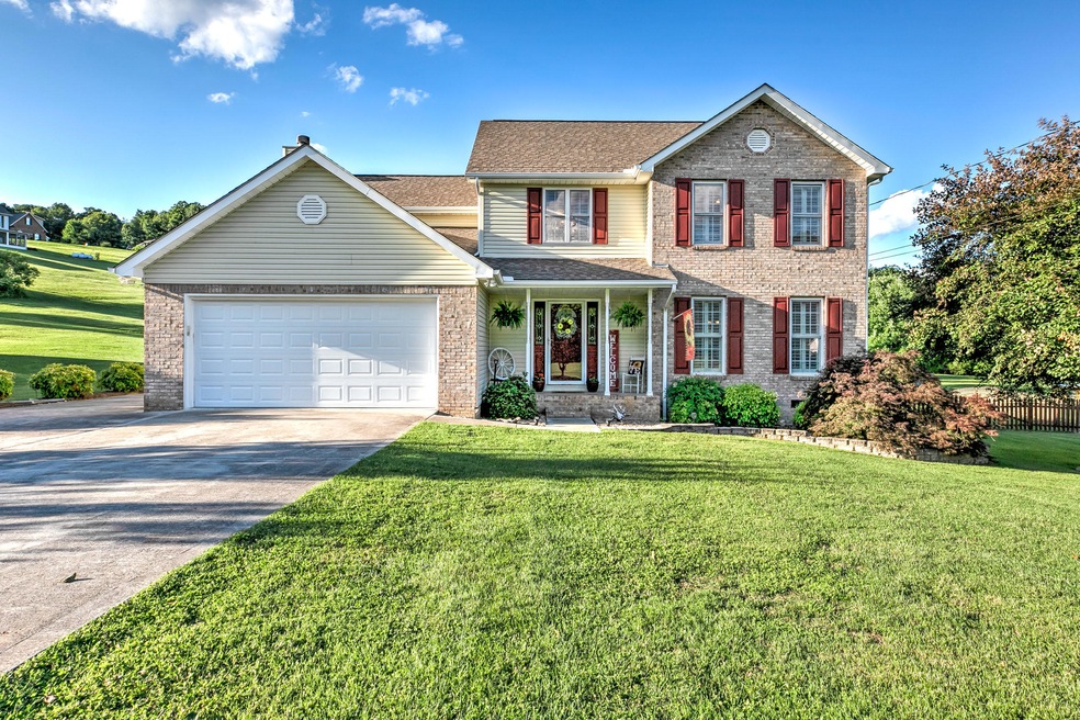 8008 Campbell Point Rd-1